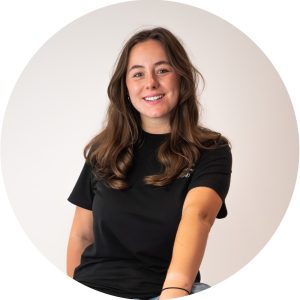 Laura Morris, promoting digital marketing services in the UK.